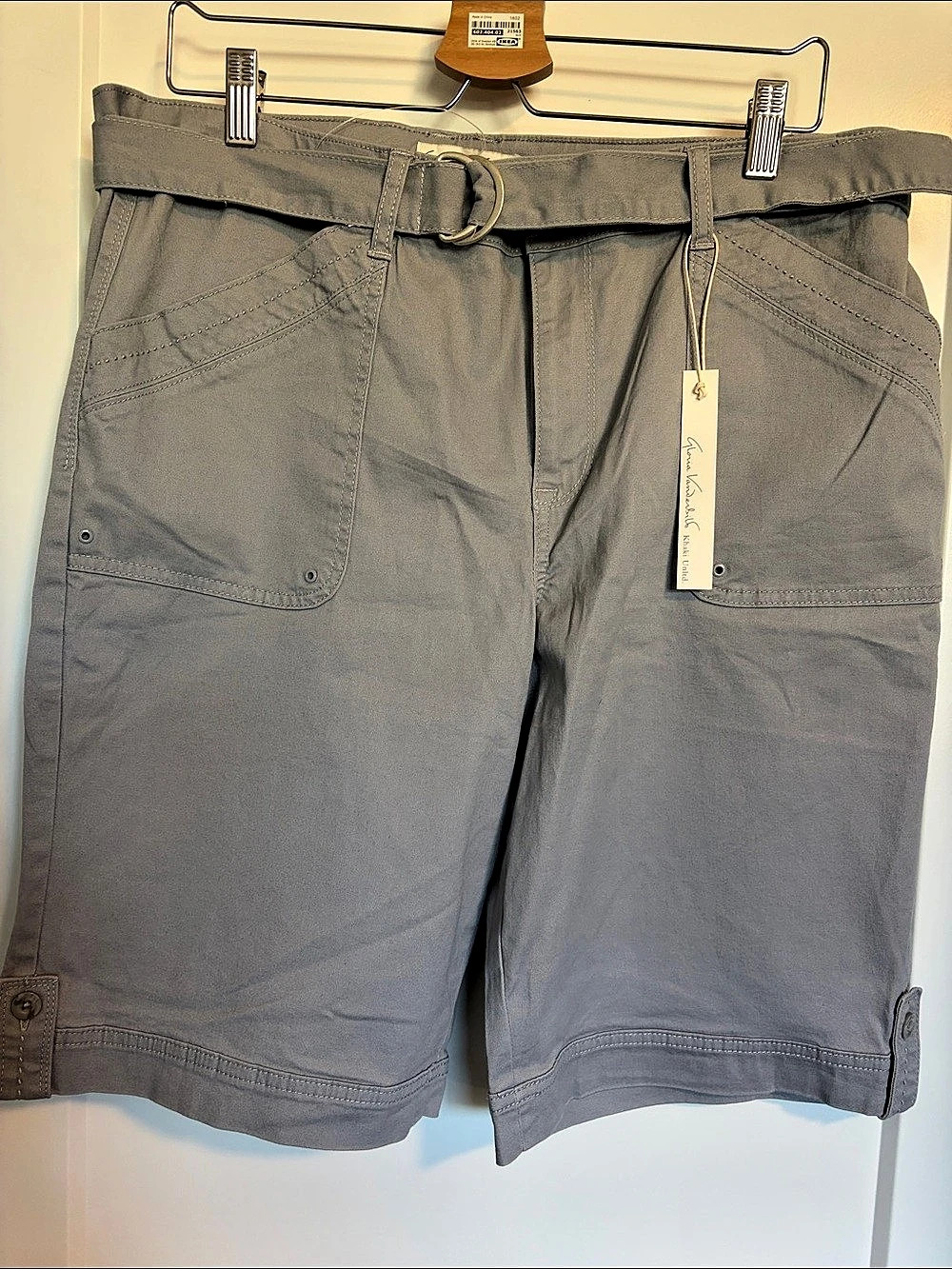 Gloria Vanderbilt Cargo Shorts Gray Size 14 NWT
